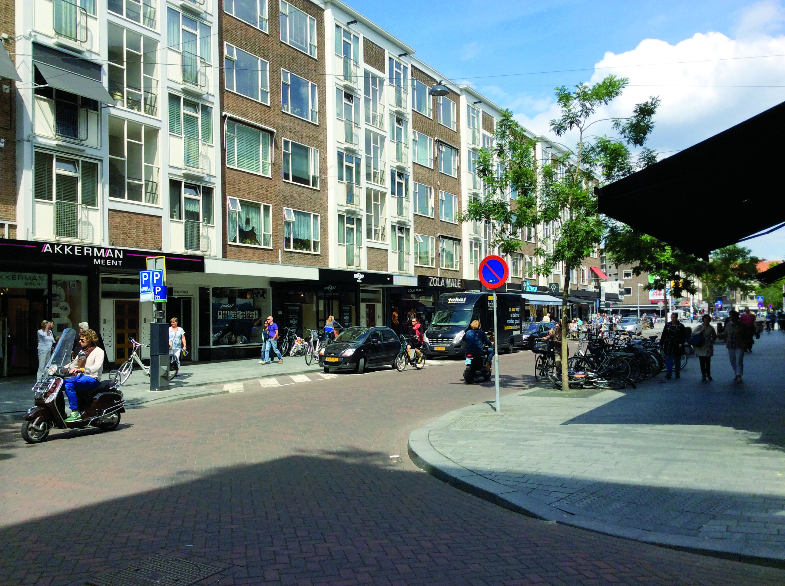KEEPING THE SLEEPING BEAUTY AWAKE The City at Eye Level Meent in Haarlem | MEENT